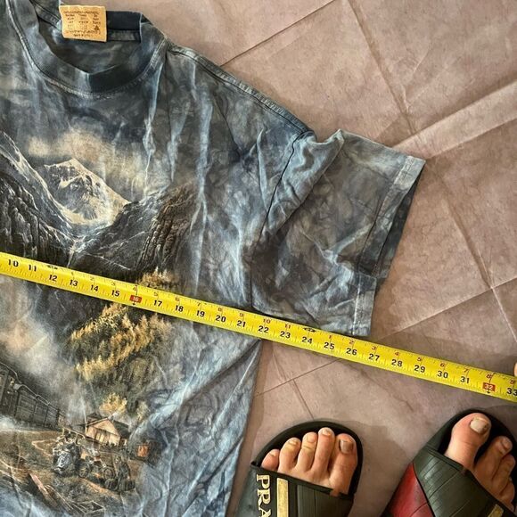 Vintage The Mountain Shirt - Picture 7 of 9